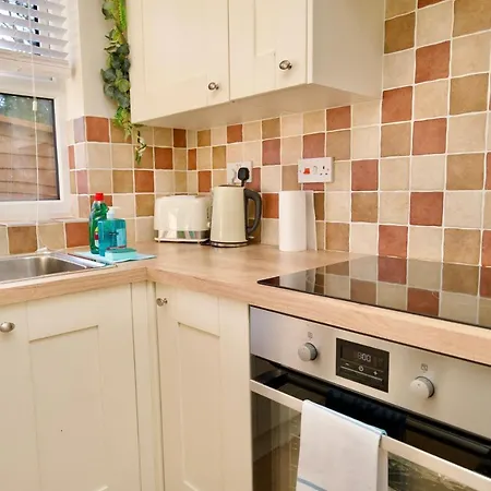 Dashing 4Bed Retreat - Walk To Stratford Town Centre & Shakespeare'S Birthplace Exterior photo