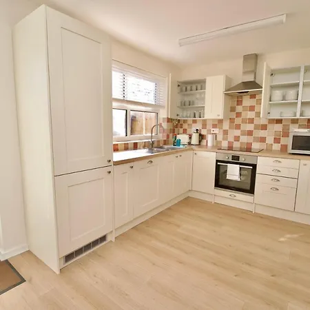 Dashing 4Bed Retreat - Walk To Stratford Town Centre & Shakespeare'S Birthplace Exterior photo